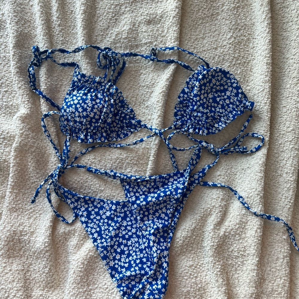 Zaful Blue Floral Bikini